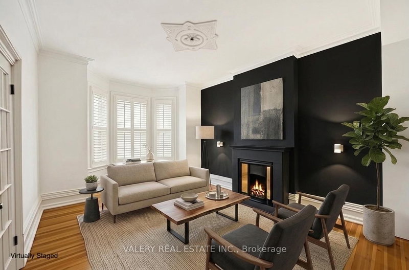 home for sale on 306 John Street N