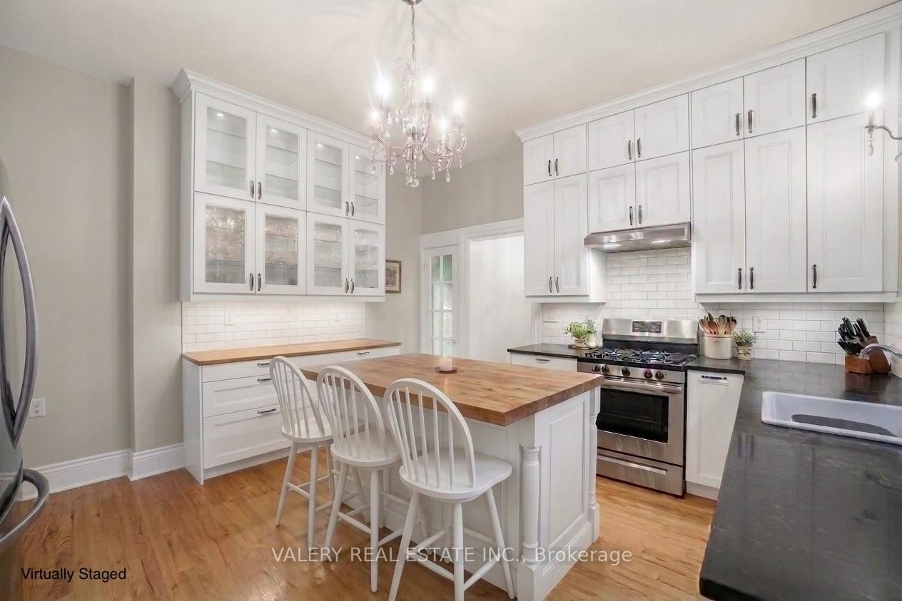 306 John Street N - Photo 11