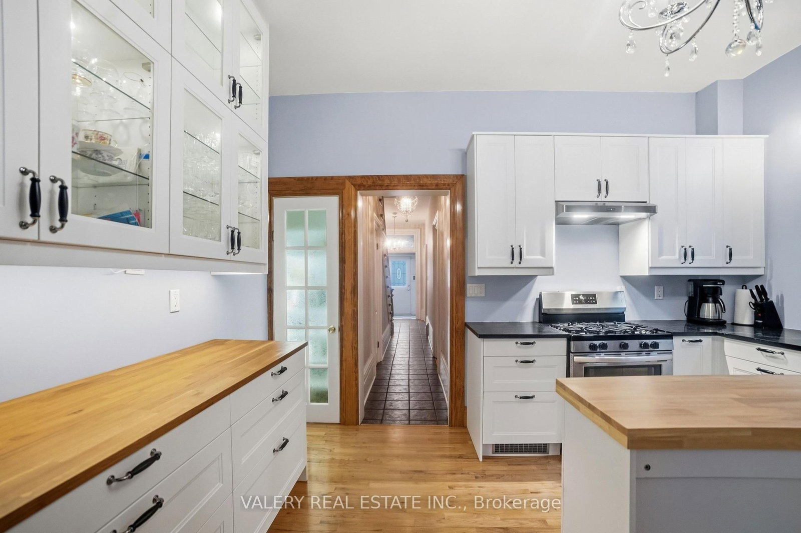 306 John Street N - Photo 13