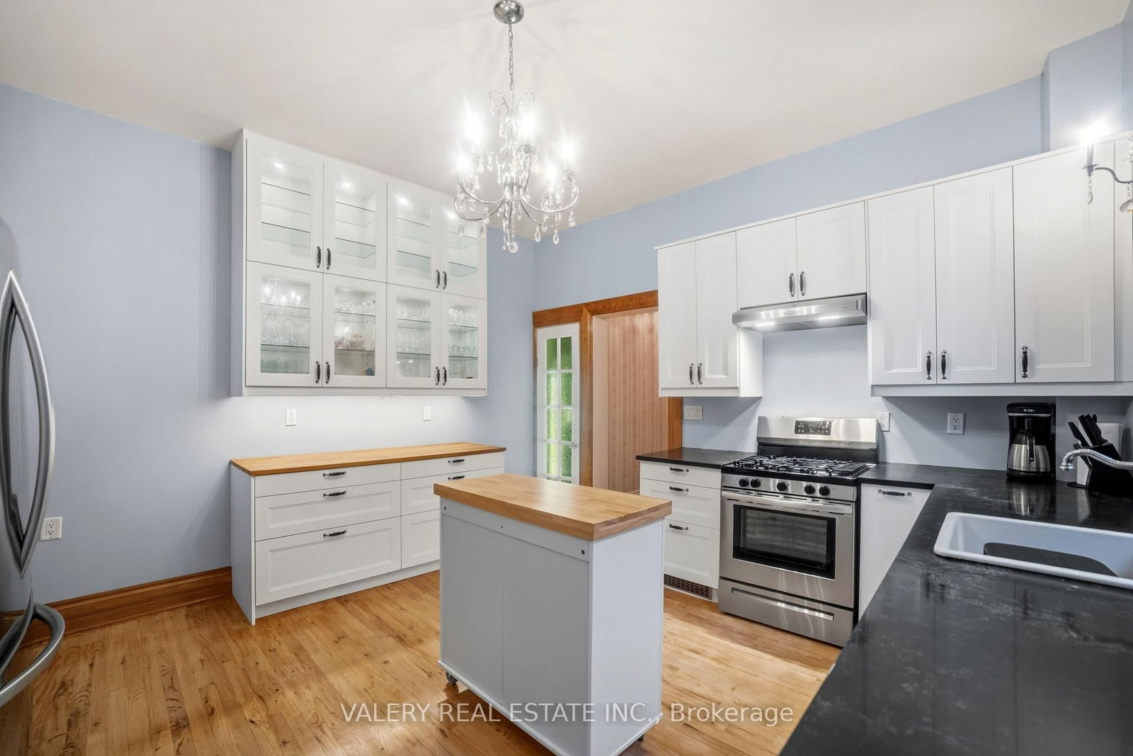 306 John Street N - Photo 14