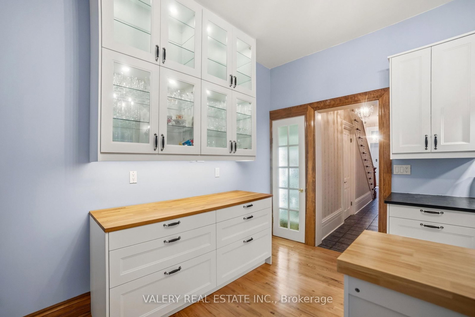 306 John Street N - Photo 15