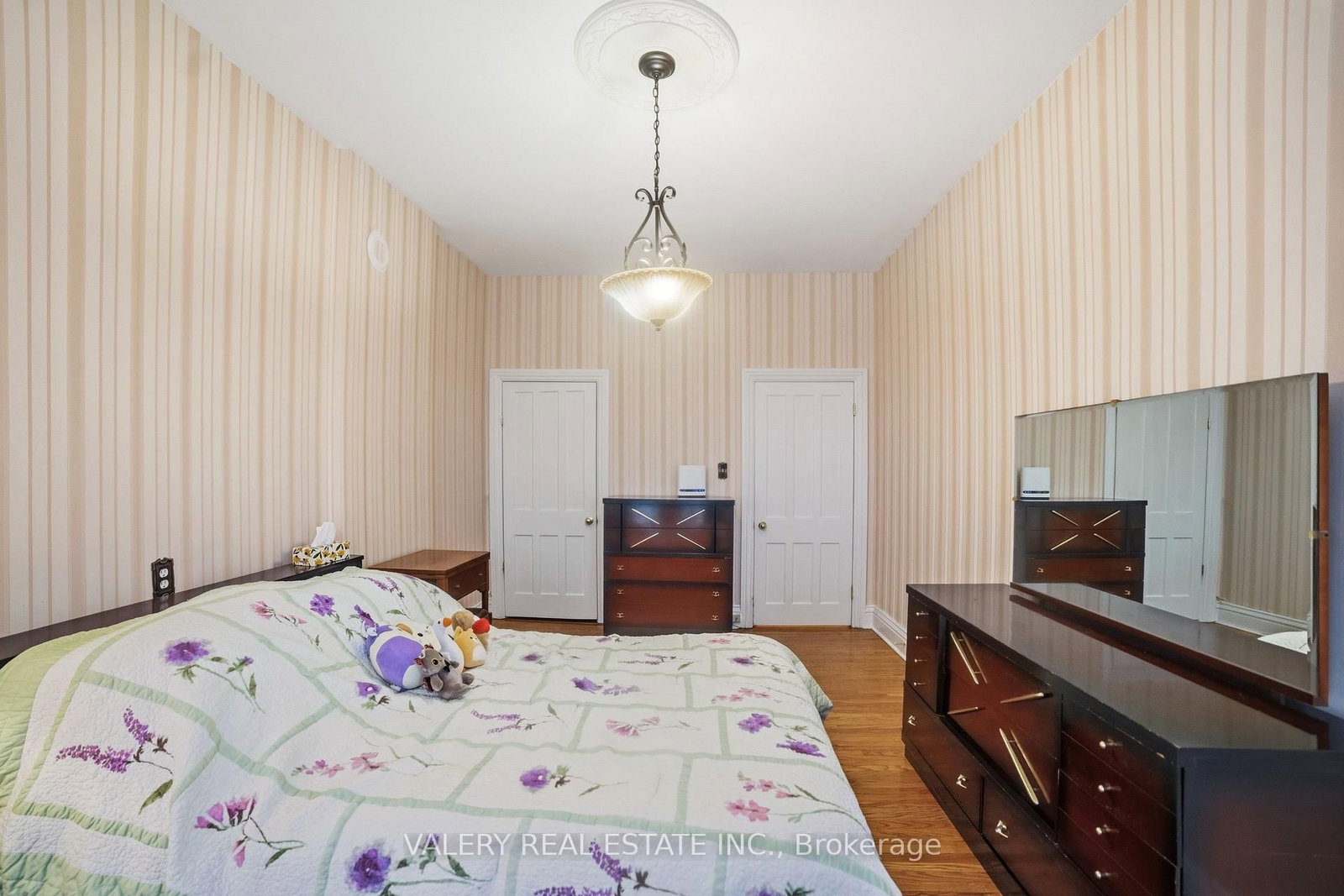 306 John Street N - Photo 18