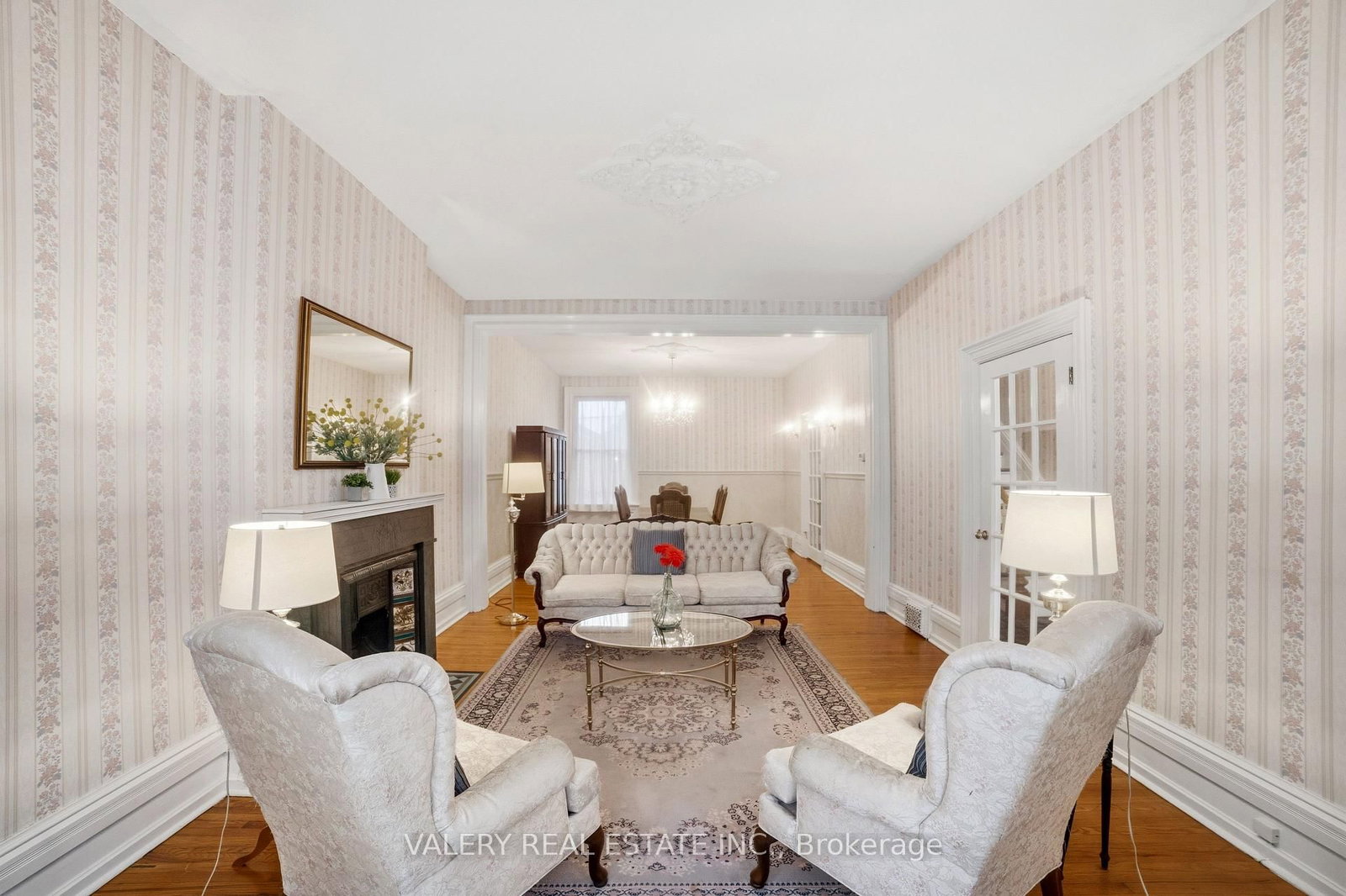 306 John Street N - Photo 6