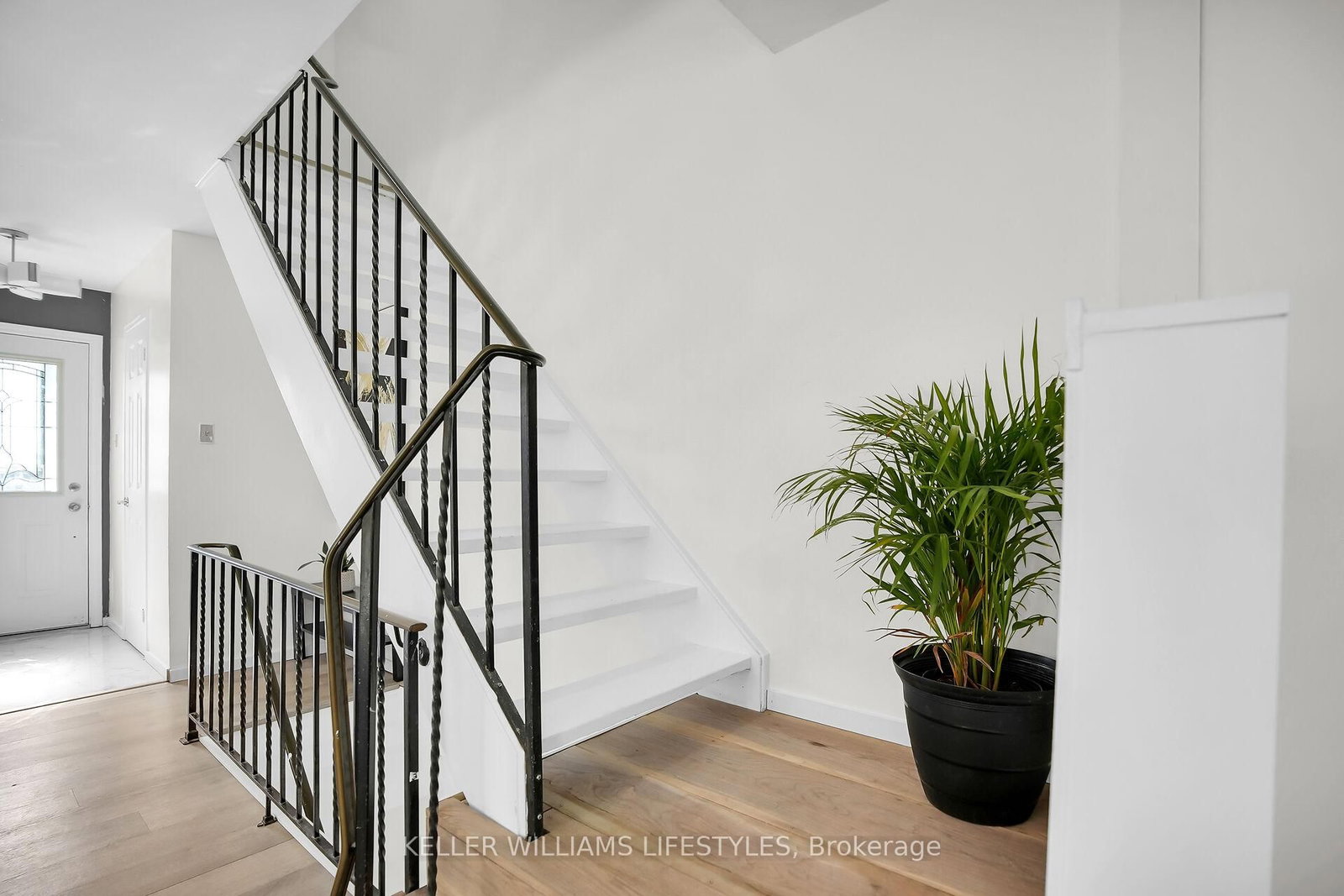 Townhouse for sale at 4-230 Clarke Road, London East, Ontario, N5W 5P5 - East H - MLS: X12976792