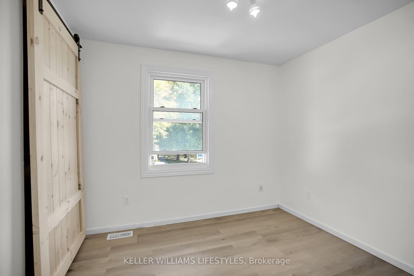 Townhouse for sale at 4-230 Clarke Road, London East, Ontario, N5W 5P5 - East H - MLS: X12976792