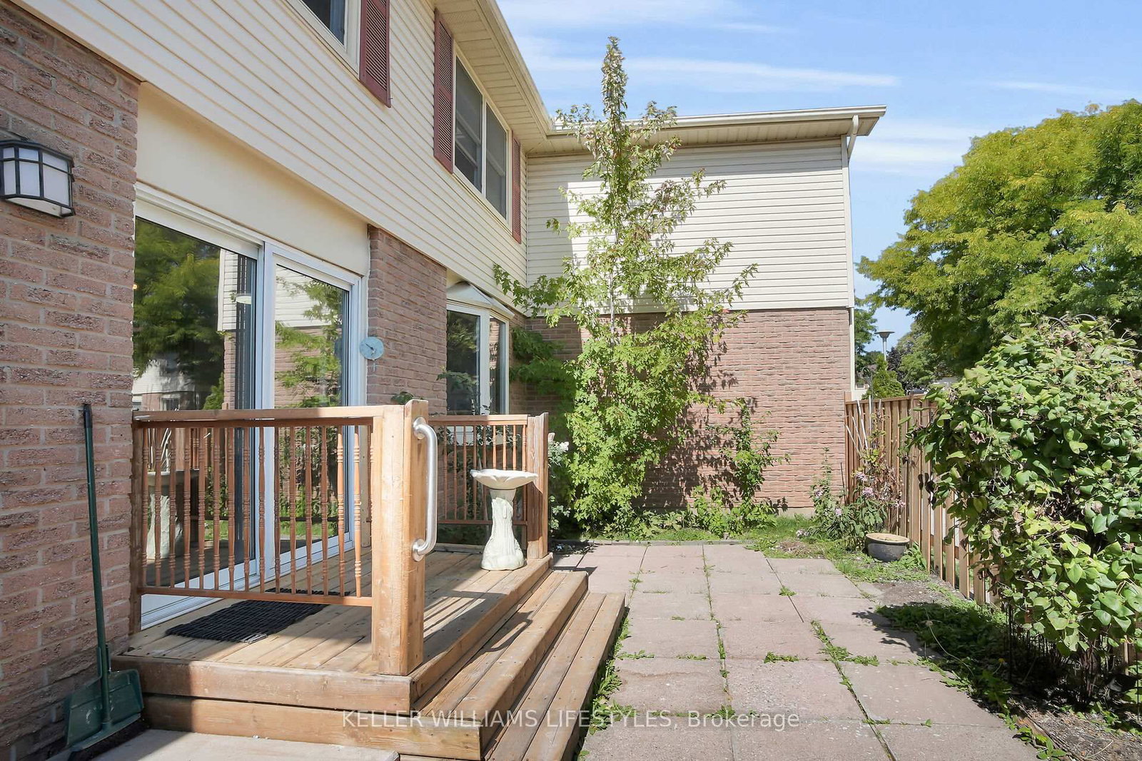 Townhouse for sale at 4-230 Clarke Road, London East, Ontario, N5W 5P5 - East H - MLS: X12976792