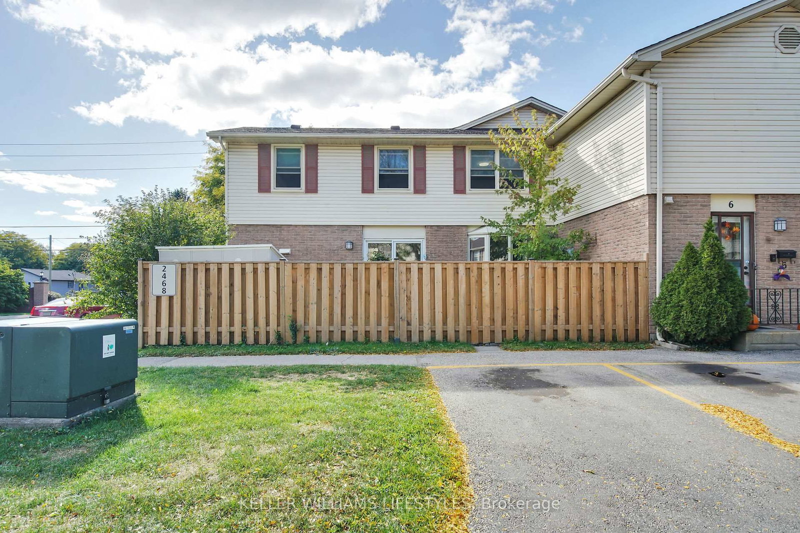 Townhouse for sale at 4-230 Clarke Road, London East, Ontario, N5W 5P5 - East H - MLS: X12976792