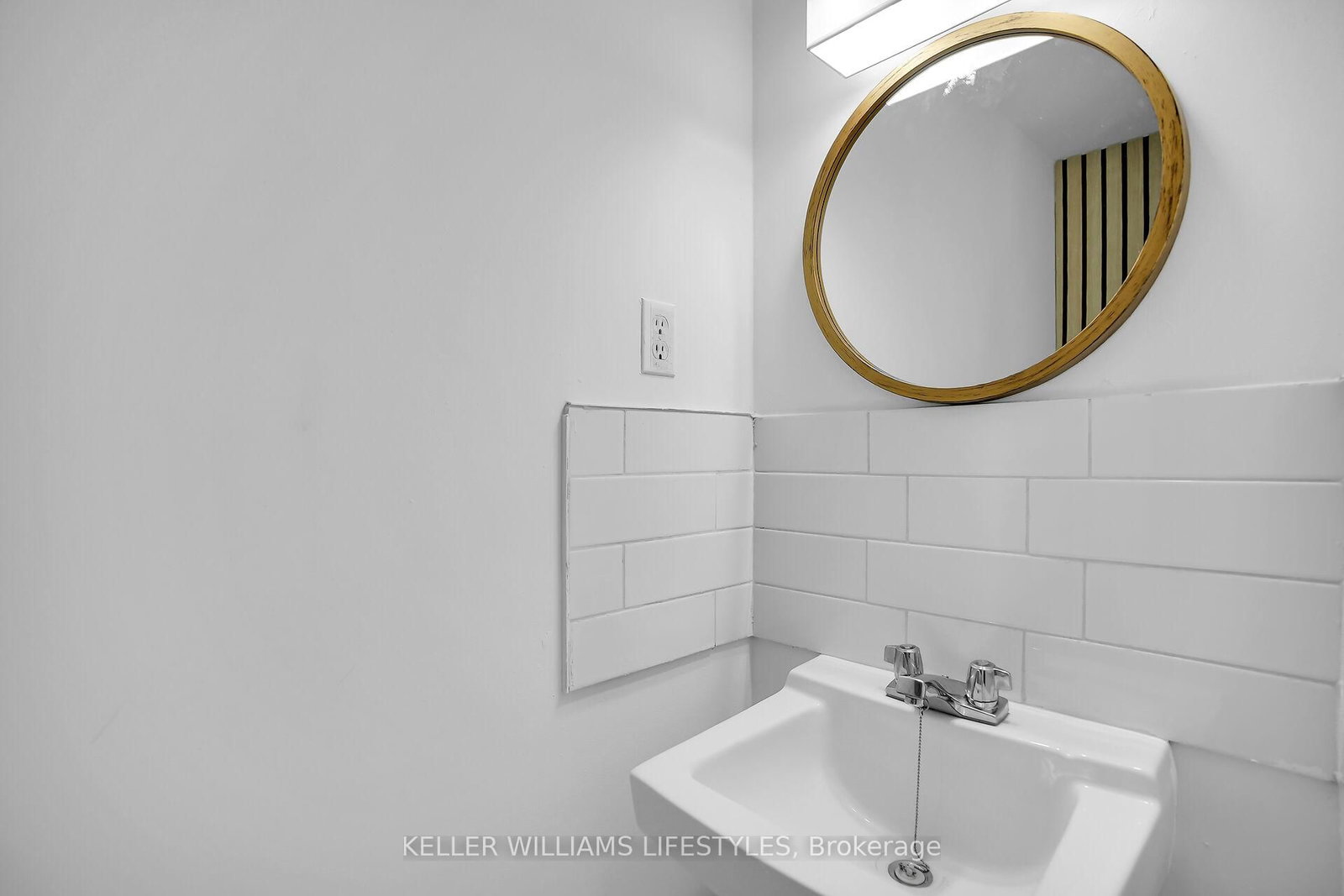 Townhouse for sale at 4-230 Clarke Road, London East, Ontario, N5W 5P5 - East H - MLS: X12976792