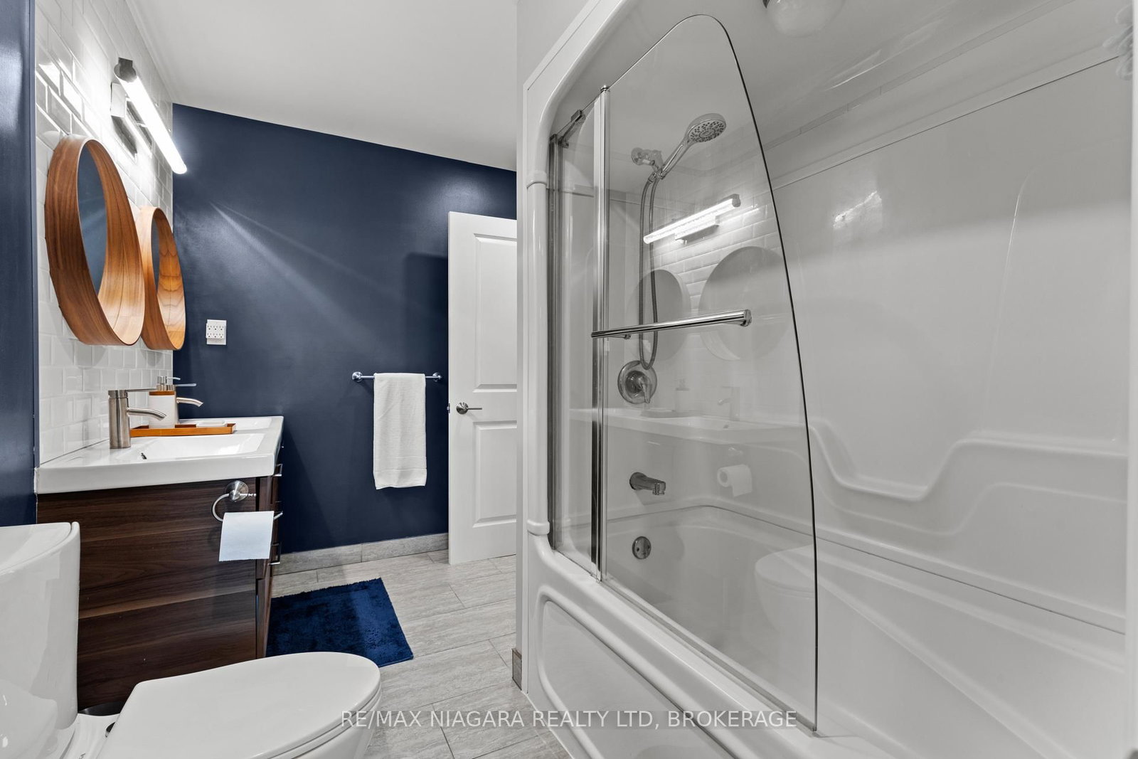 Detached House for sale at 1164 Haist Road, Pelham, Ontario, L3B 5N5 - Fonthill - MLS: X12976862