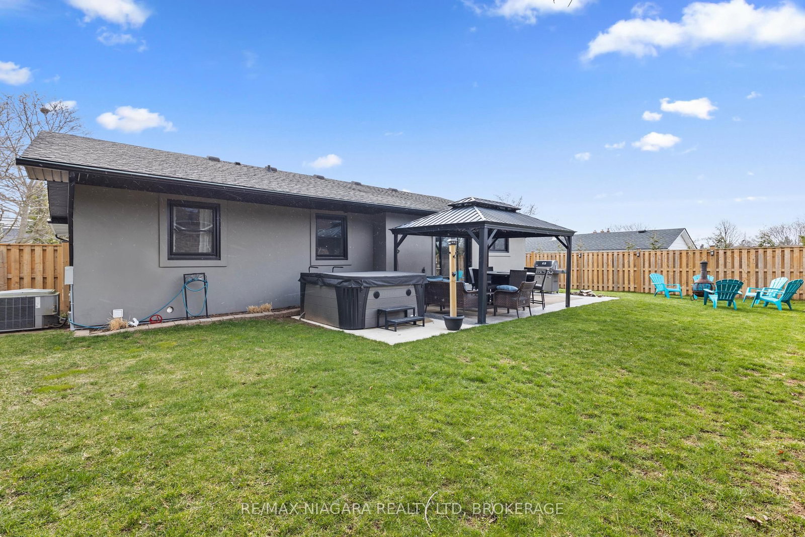 Detached House for sale at 1164 Haist Road, Pelham, Ontario, L3B 5N5 - Fonthill - MLS: X12976862