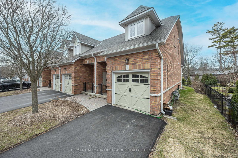 101 - 300 D'Arcy St, Cobourg, K9A 0A2 | Image 2