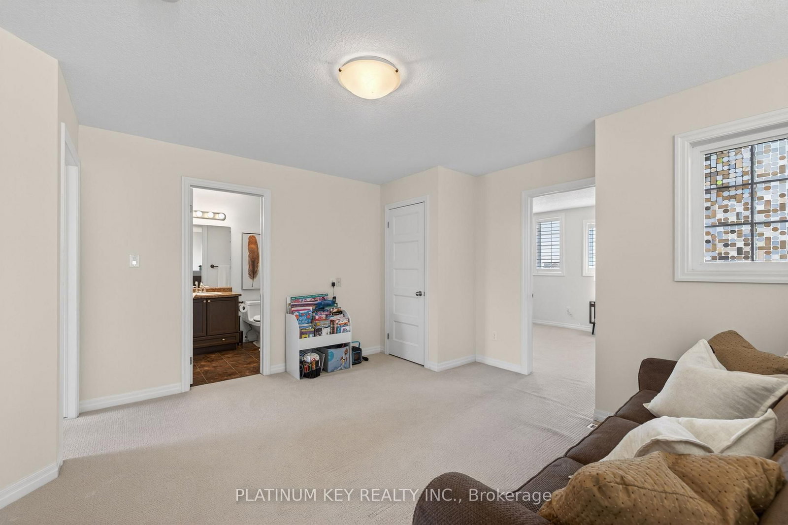 Detached House for sale at 2682 Tokala Trail, London North, Ontario, N6G 5B4 - North S - MLS: X12976922