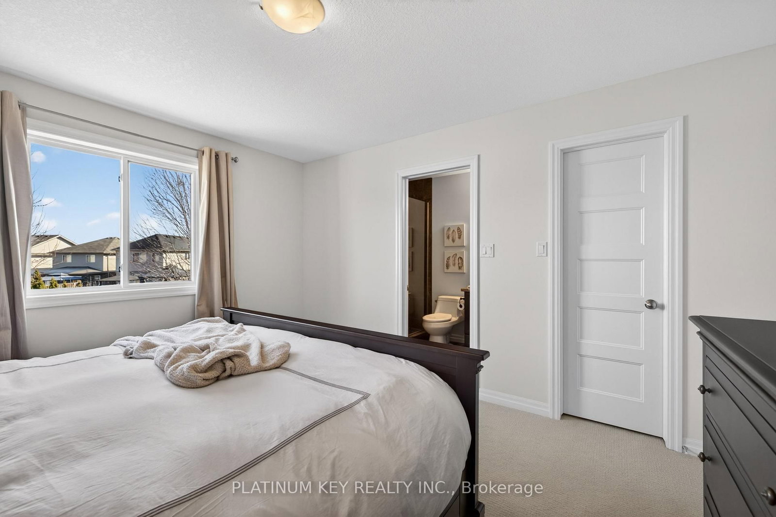 Detached House for sale at 2682 Tokala Trail, London North, Ontario, N6G 5B4 - North S - MLS: X12976922