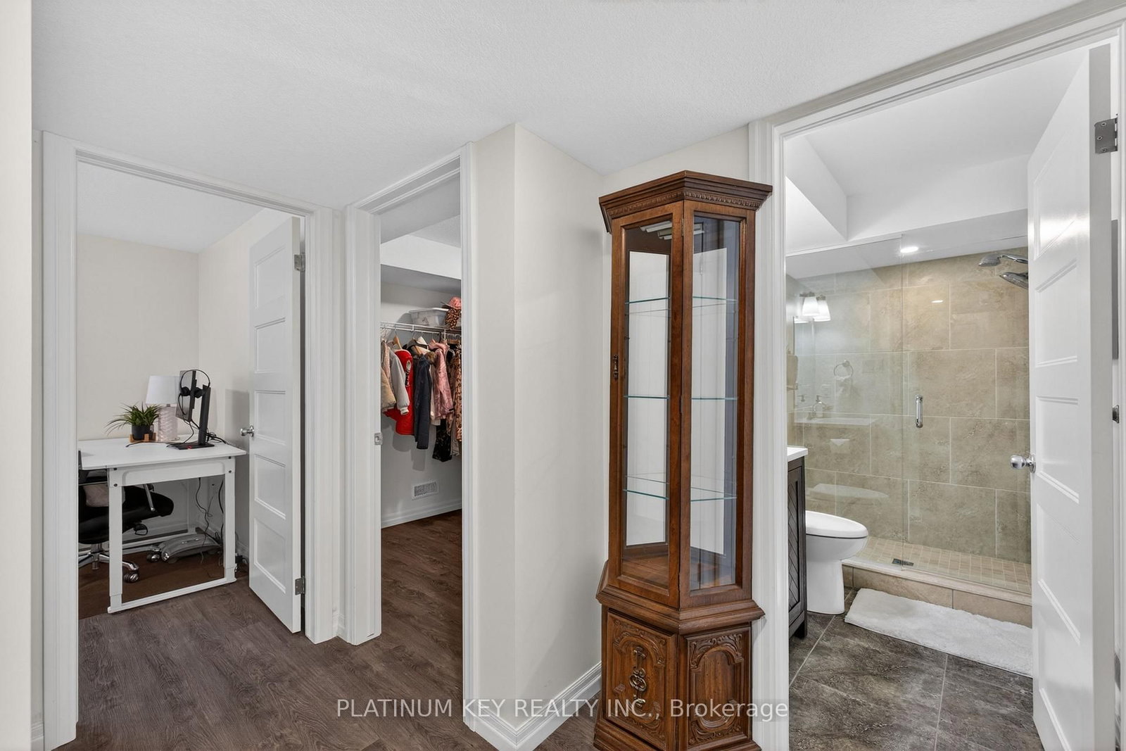 Detached House for sale at 2682 Tokala Trail, London North, Ontario, N6G 5B4 - North S - MLS: X12976922