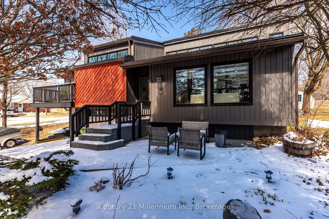 1 Armstrong Crescent