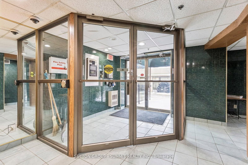 401 - 281 Bristol St, Guelph, N1H 8J3 | Image 2