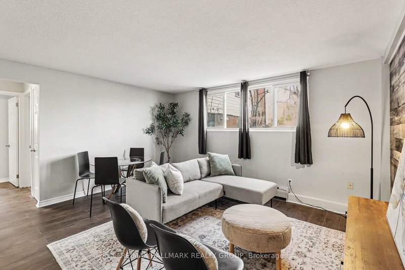 2 - 898 Elmsmere Rd, Ottawa, K1J 7T6 | Image 3