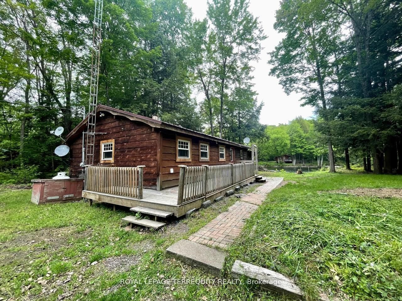 1143 Sherwood Forest Road