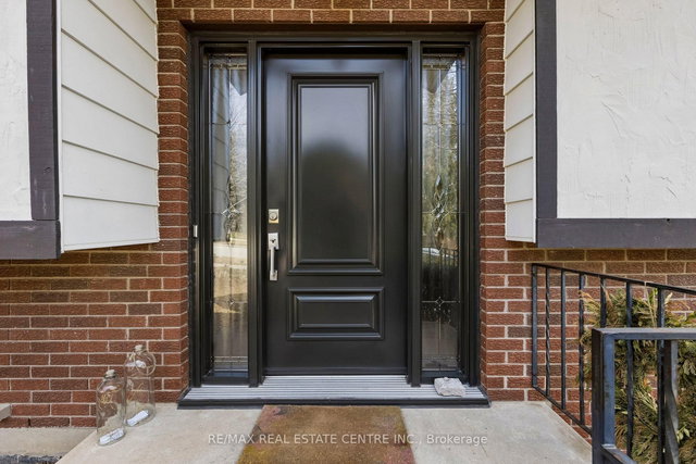 12 Shadybrook Crescent