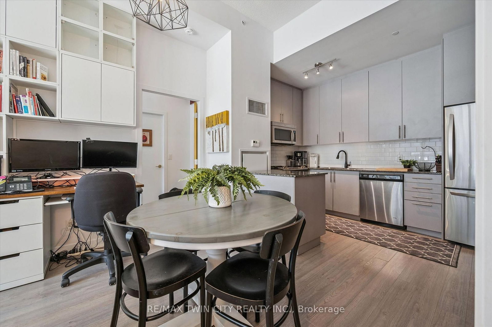 85 Duke Street W, Unit 103 - Photo 10