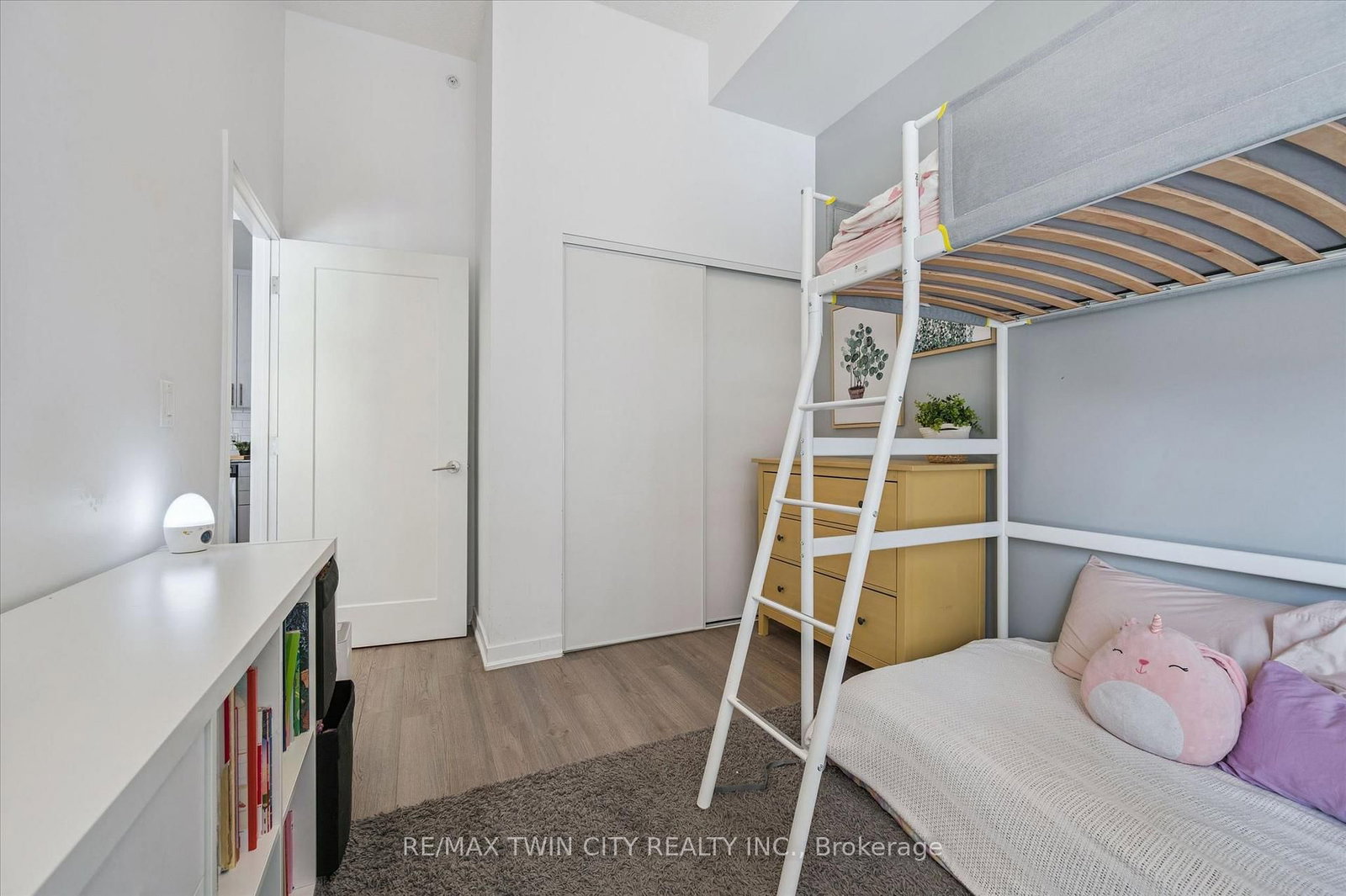 85 Duke Street W, Unit 103 - Photo 17