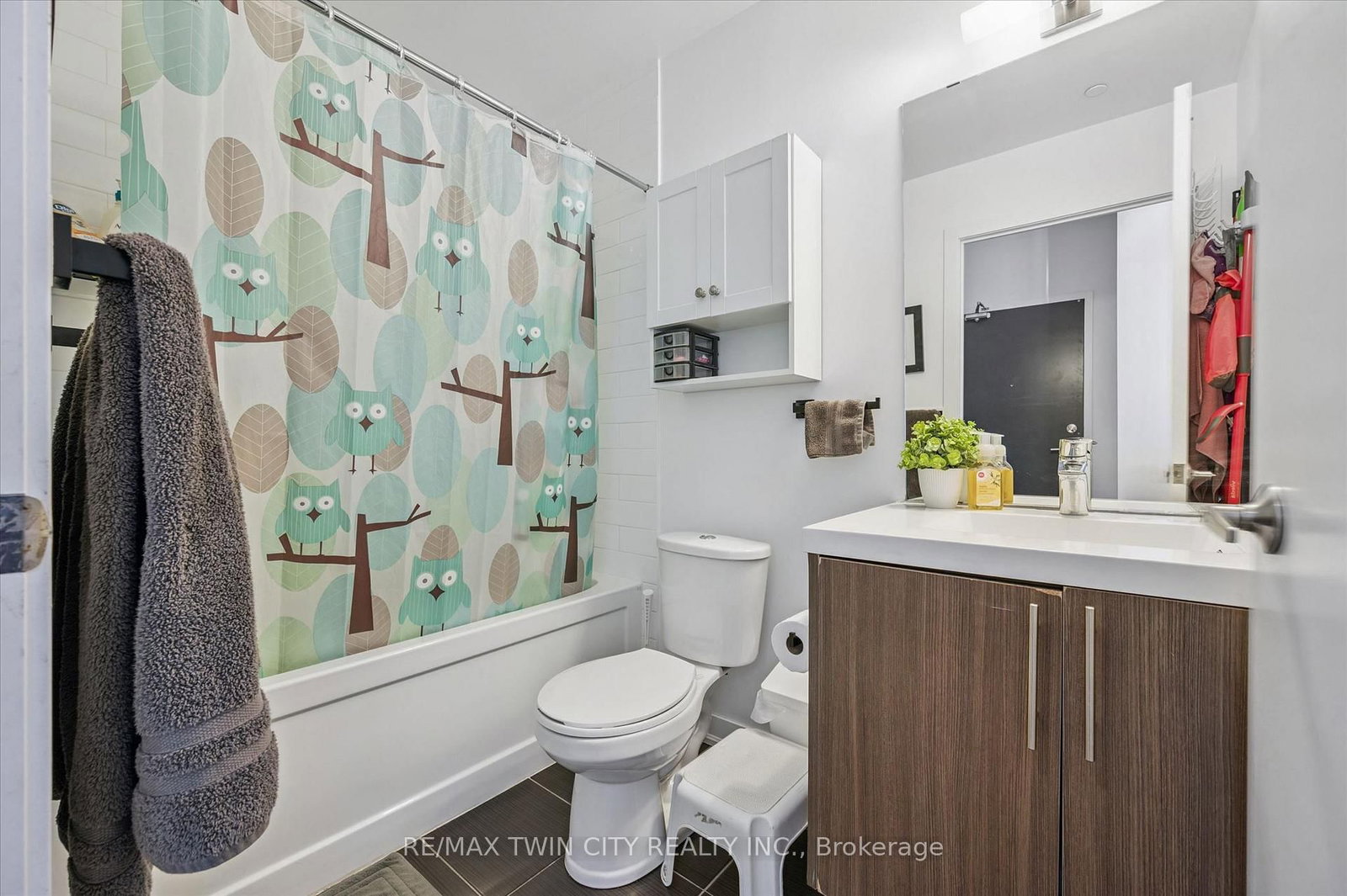 85 Duke Street W, Unit 103 - Photo 18