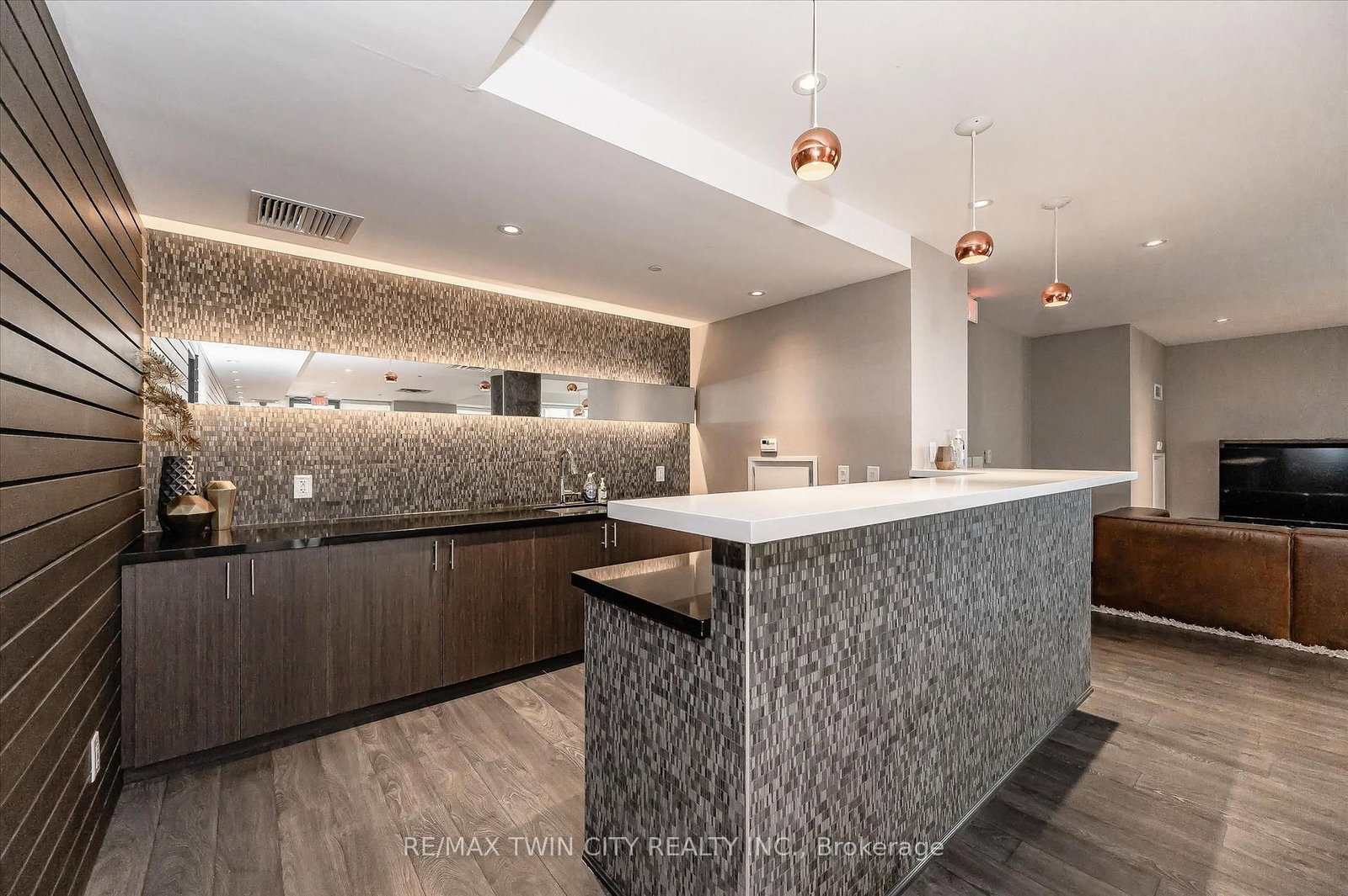 85 Duke Street W, Unit 103 - Photo 28