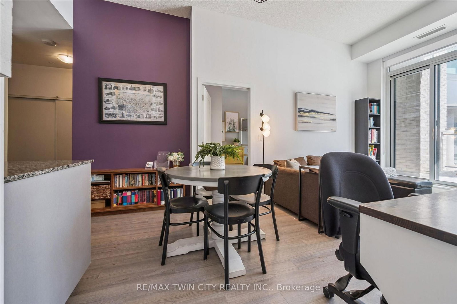 85 Duke Street W, Unit 103 - Photo 8