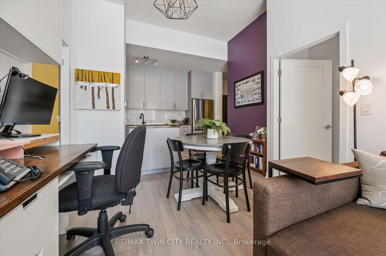 85 Duke Street W, Unit 103 - Photo 9