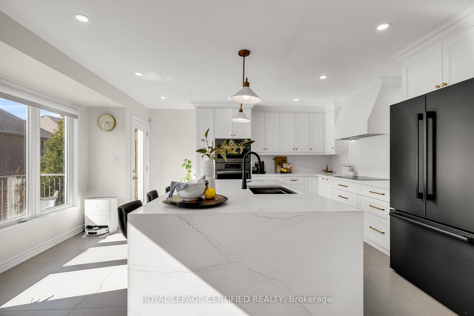 Detached House for sale at 31 Peer Court, Hamilton, Ontario, L9K 0C5 - Meadowlands - MLS: X12977562