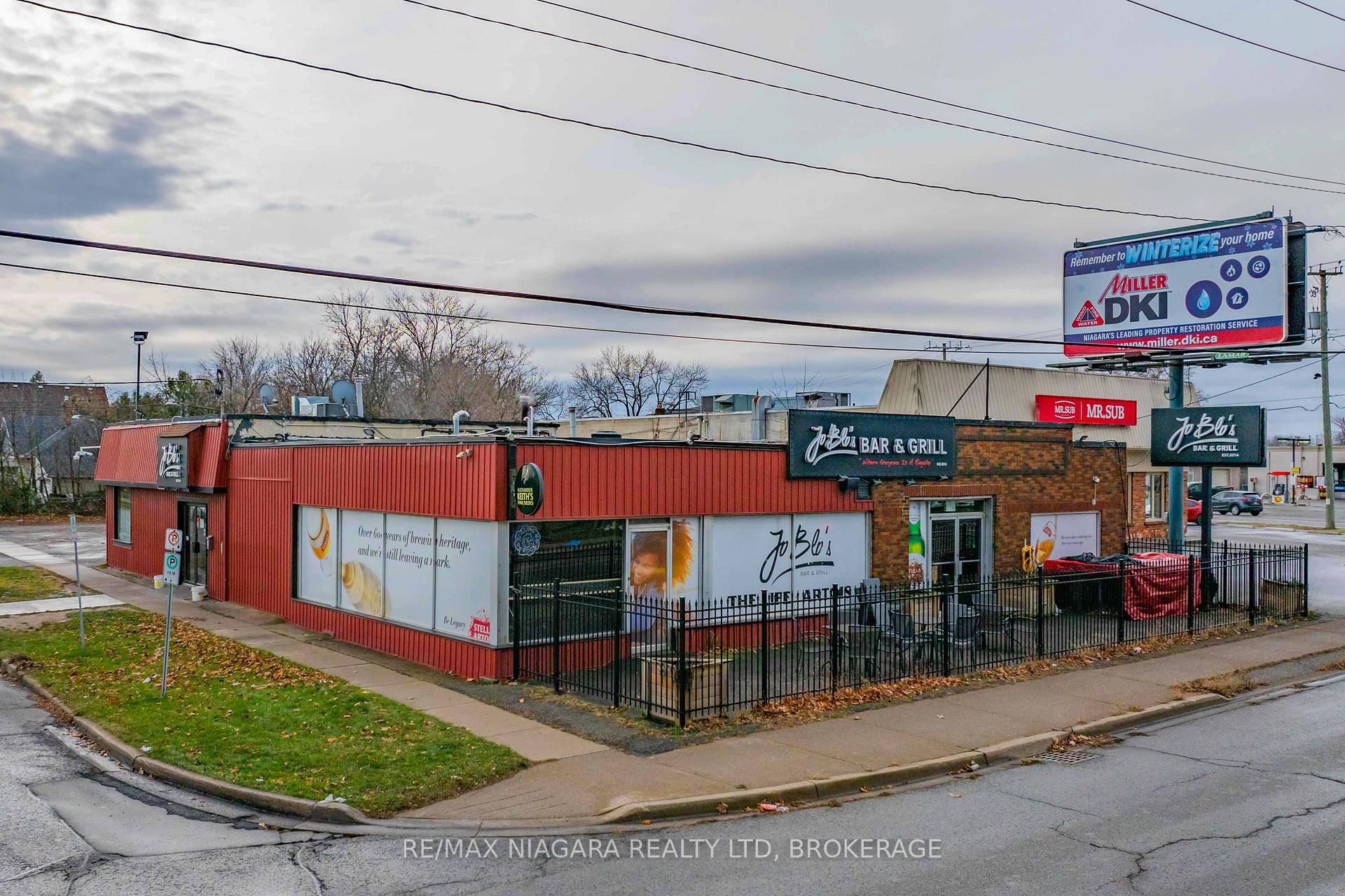 231 ST. PAUL Street W