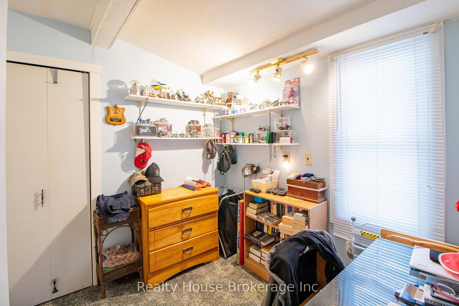 144 Whiting Street - Photo 16