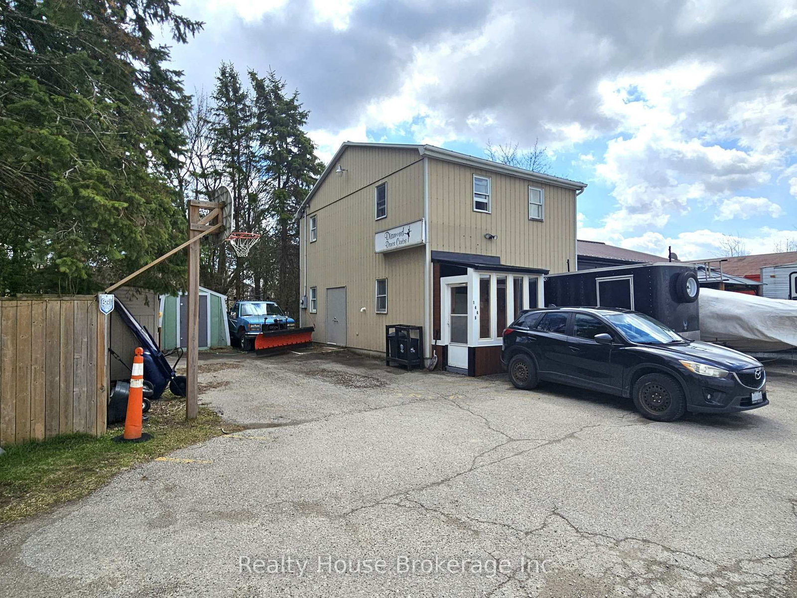 144 Whiting Street - Photo 4