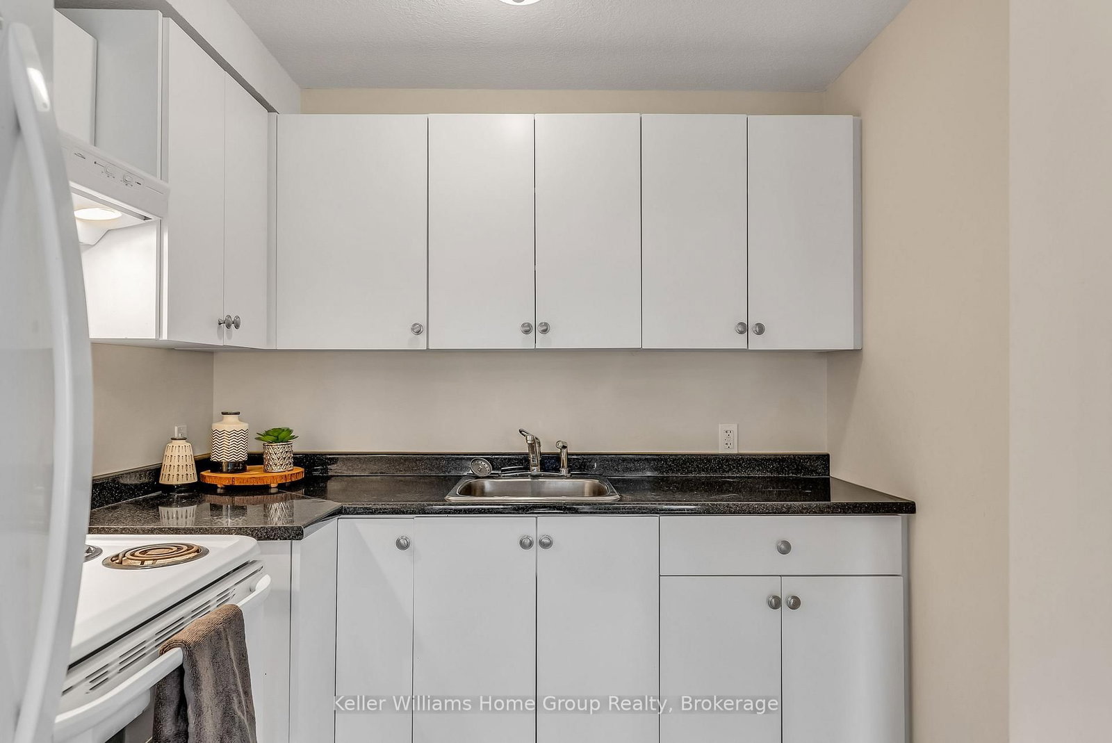 17 Dudley Drive - Photo 40