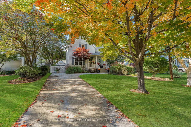 24 Robinson Street S