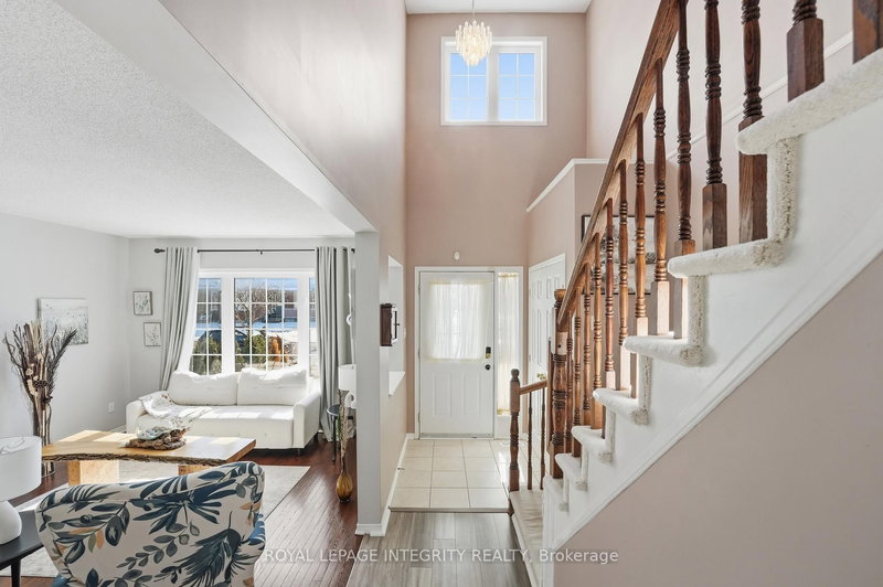 127 Stoney Pond Crt, Ottawa, K2S 2E6 | Image 3