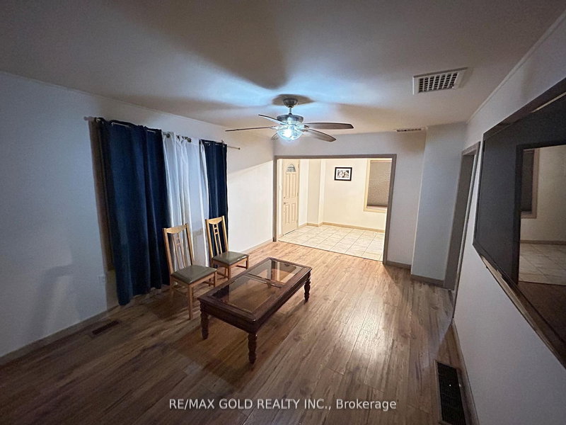 1315 Partington Ave, Windsor, N9B 2P5 | Image 3