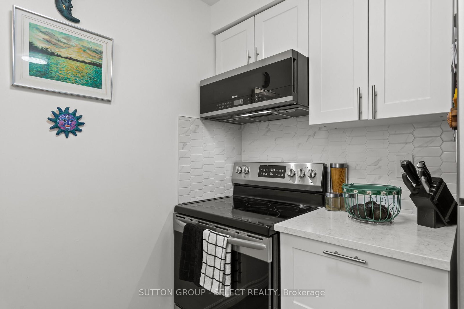 Townhouse for sale at 64-40 Tiffany Drive, London East, Ontario, N5V 3N3 - East I - MLS: X12977846