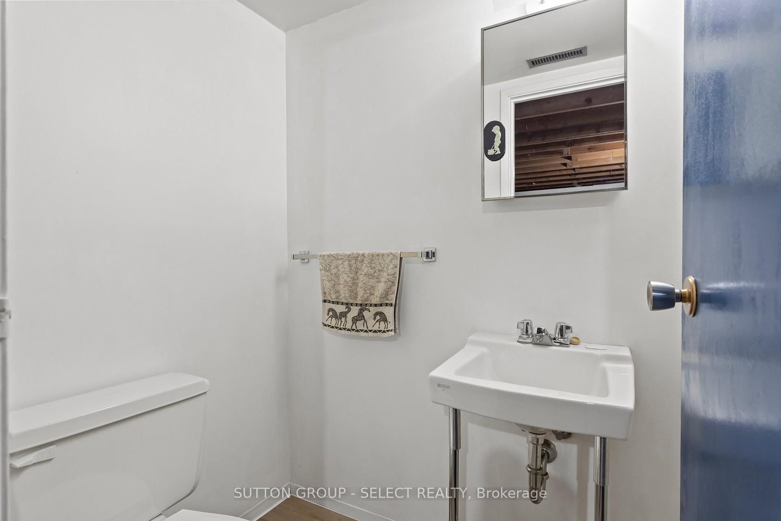 Townhouse for sale at 64-40 Tiffany Drive, London East, Ontario, N5V 3N3 - East I - MLS: X12977846