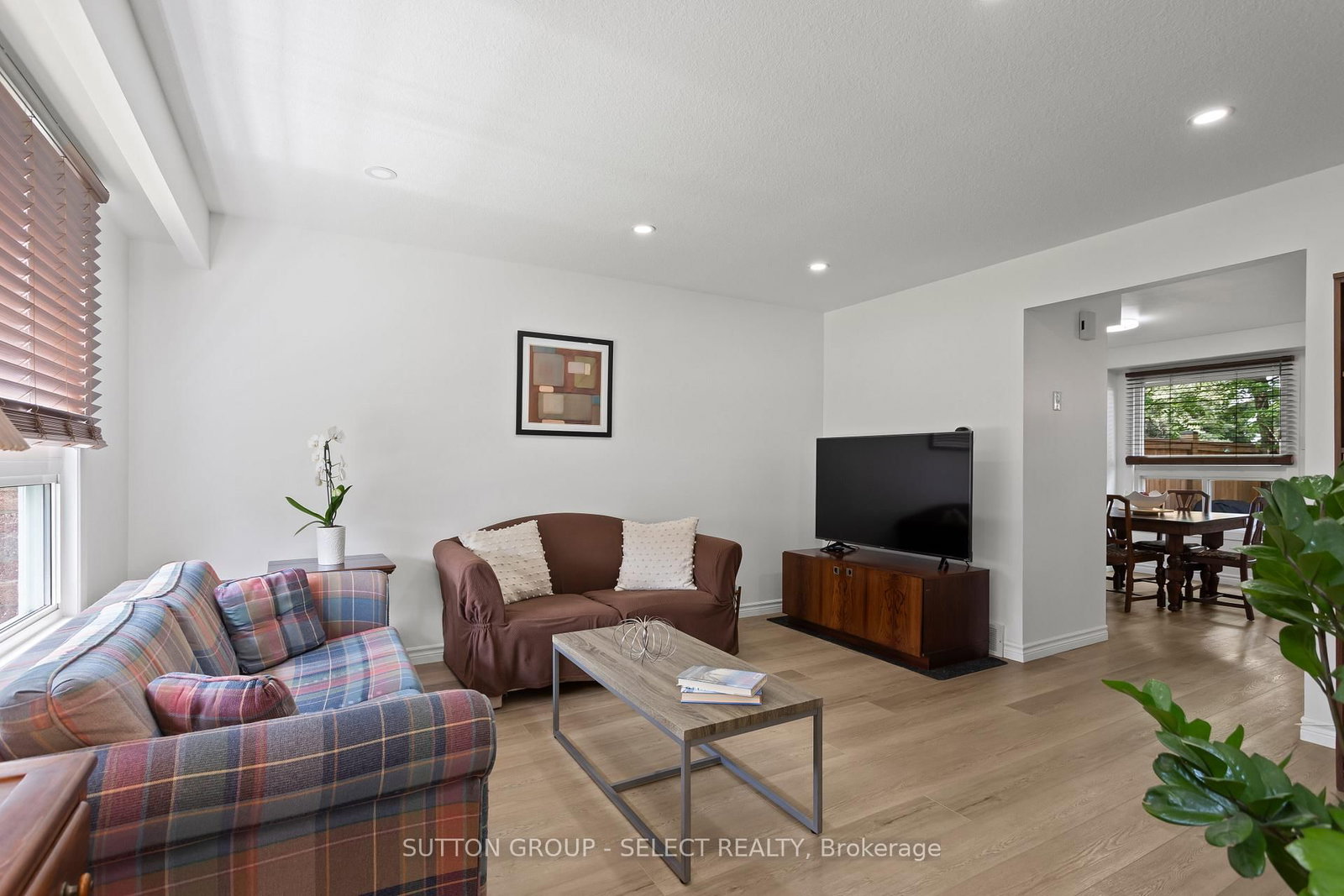 Townhouse for sale at 64-40 Tiffany Drive, London East, Ontario, N5V 3N3 - East I - MLS: X12977846