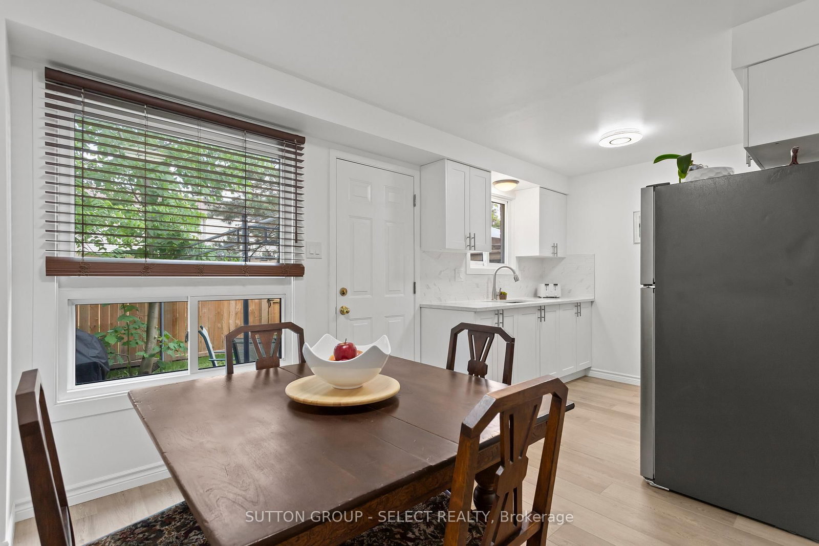 Townhouse for sale at 64-40 Tiffany Drive, London East, Ontario, N5V 3N3 - East I - MLS: X12977846