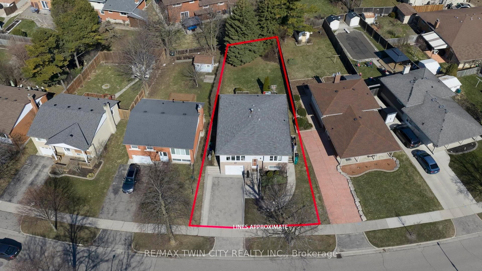 228 Holborn Drive - Photo 33