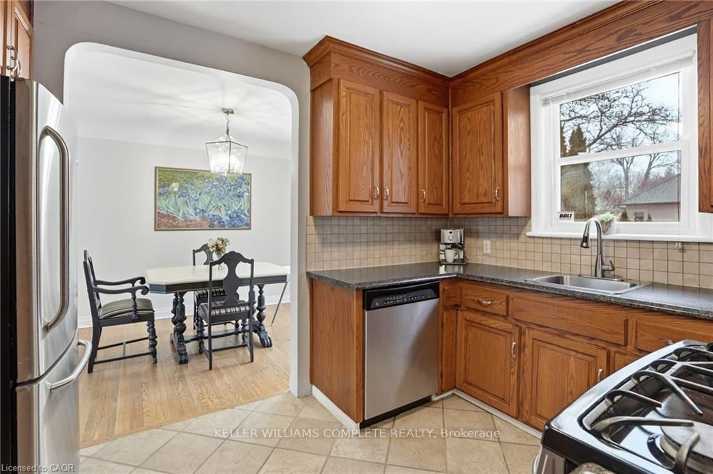 Detached House for sale at 59 Oakley Court, Hamilton, Ontario, L9G 1T7 - Ancaster - MLS: X12977942