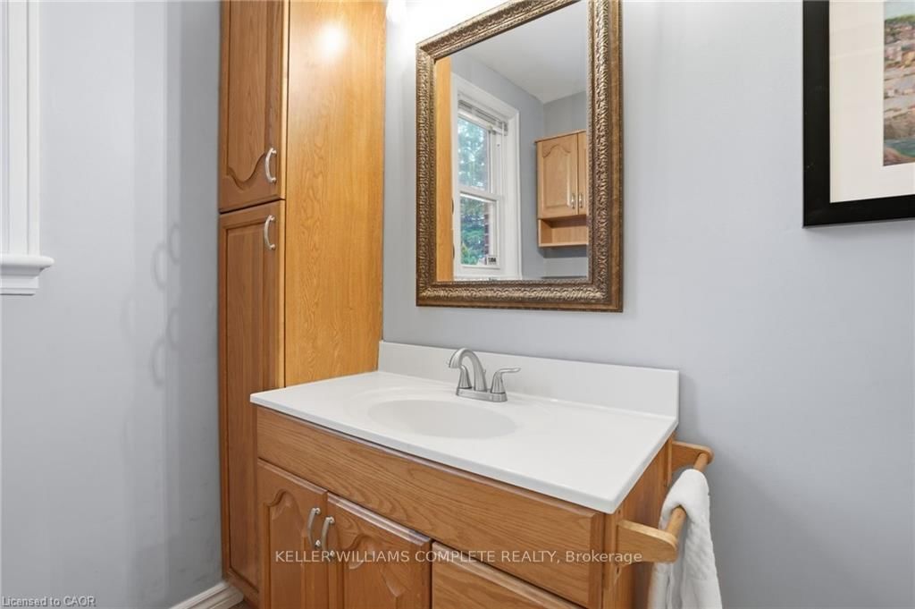 Detached House for sale at 59 Oakley Court, Hamilton, Ontario, L9G 1T7 - Ancaster - MLS: X12977942