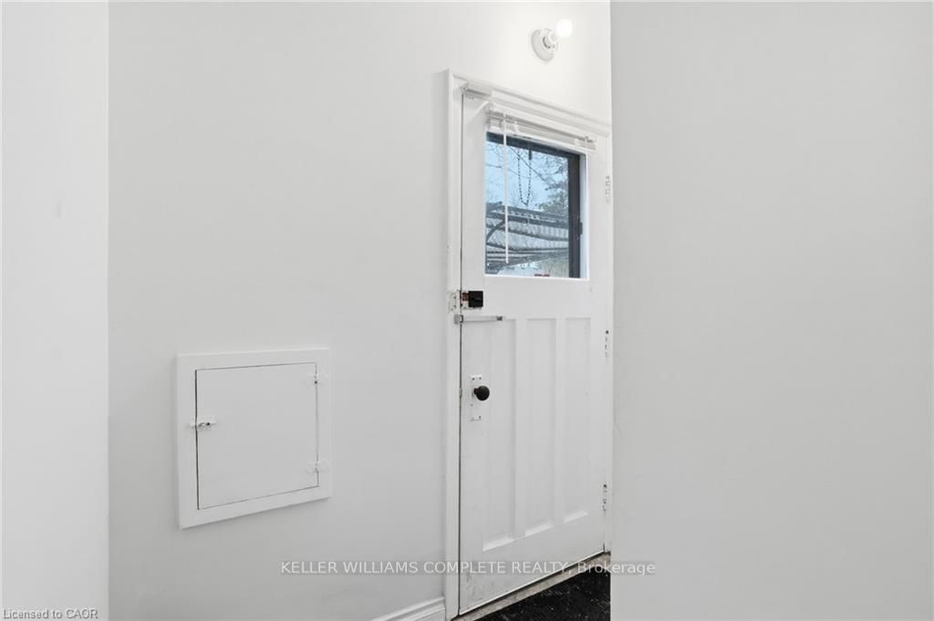 Detached House for sale at 59 Oakley Court, Hamilton, Ontario, L9G 1T7 - Ancaster - MLS: X12977942