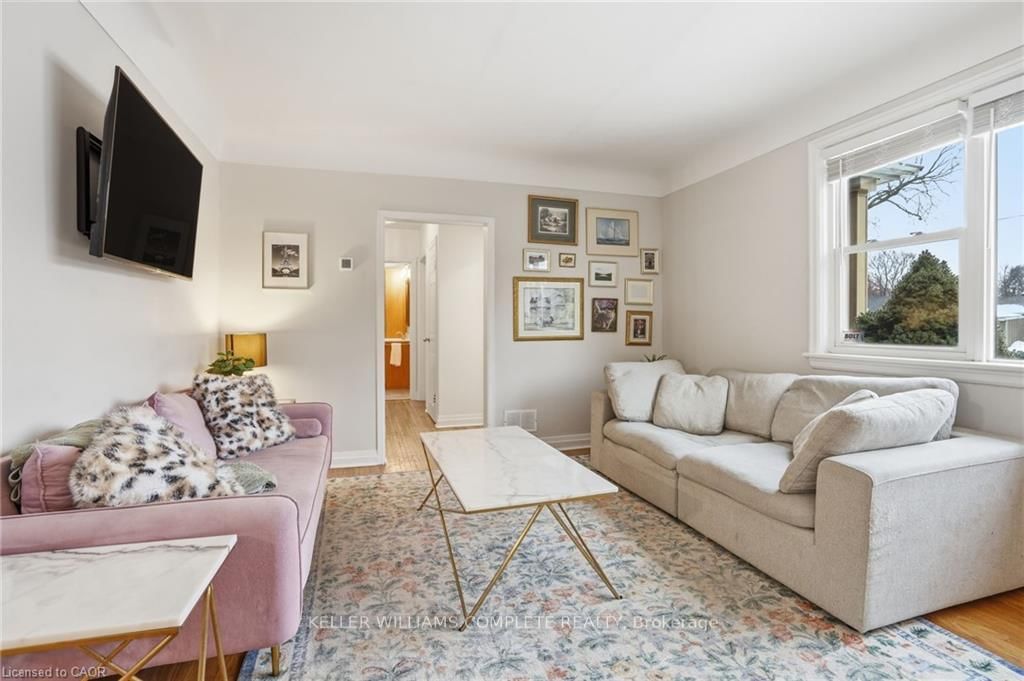 Detached House for sale at 59 Oakley Court, Hamilton, Ontario, L9G 1T7 - Ancaster - MLS: X12977942