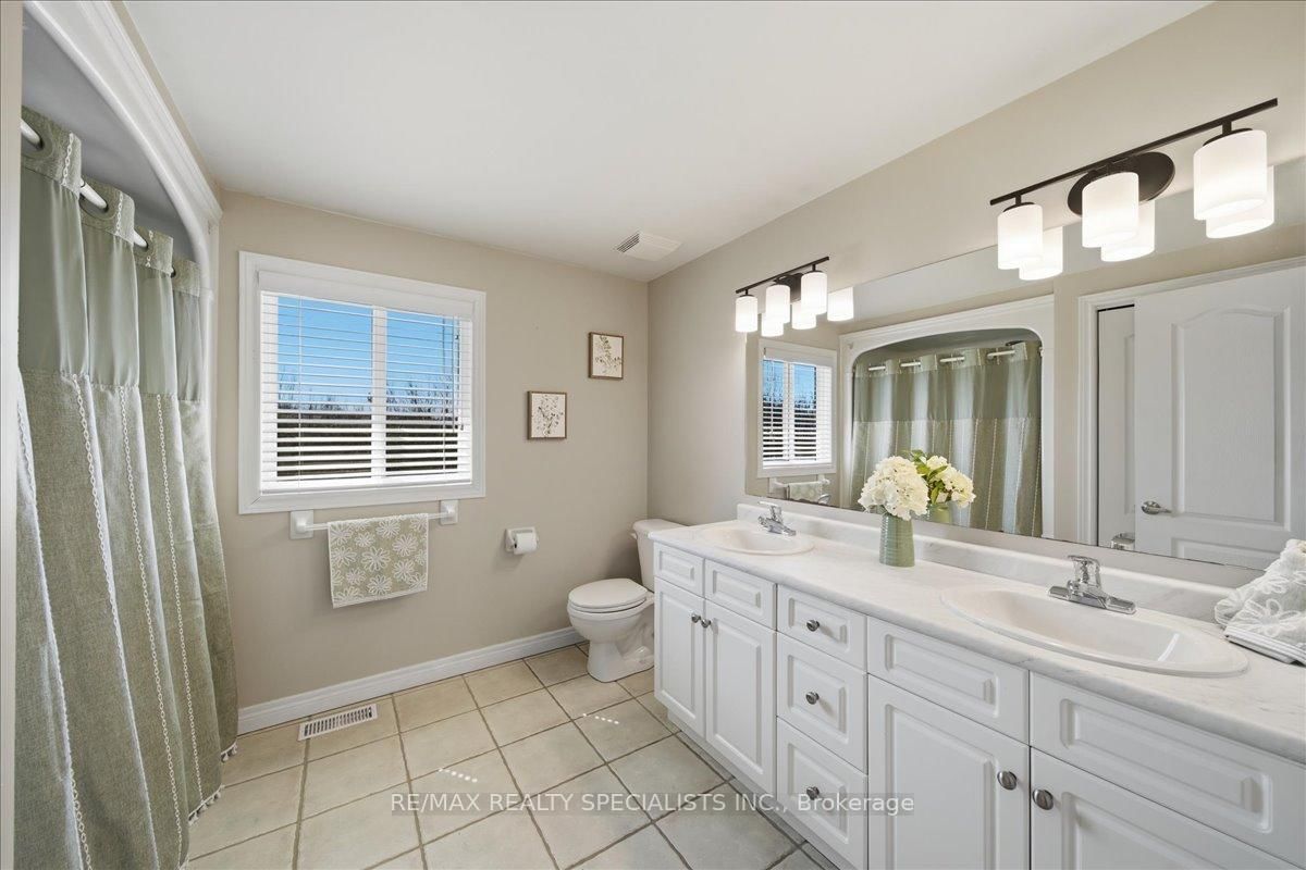 14 Devonleigh Drive - Photo 40