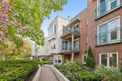 Condo sold at 202D-1 Columbus Avenue, Ottawa, Ontario, K1K 4L1 - Overbrook - MLS: X12977994