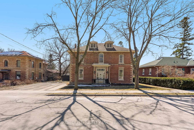 69 Bond St W, Kawartha Lakes, K9V 3R3 | Image 2