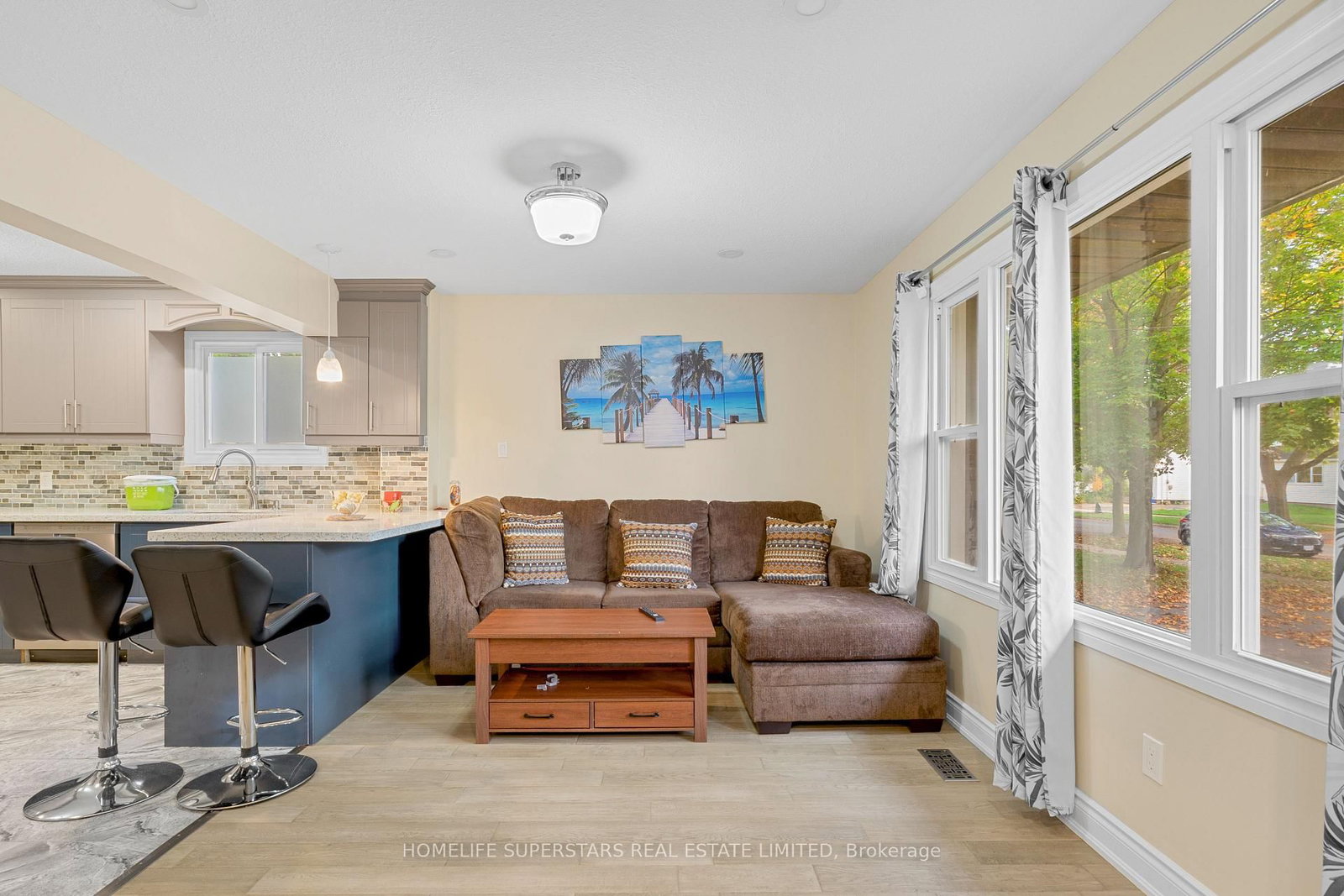 Detached House for sale at 13 Lewis Street, Hamilton, Ontario, L8H 6C3 - McQuesten - MLS: X12977998